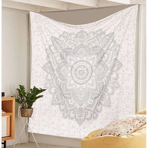 85x92 in Grey/silver & white tapestry